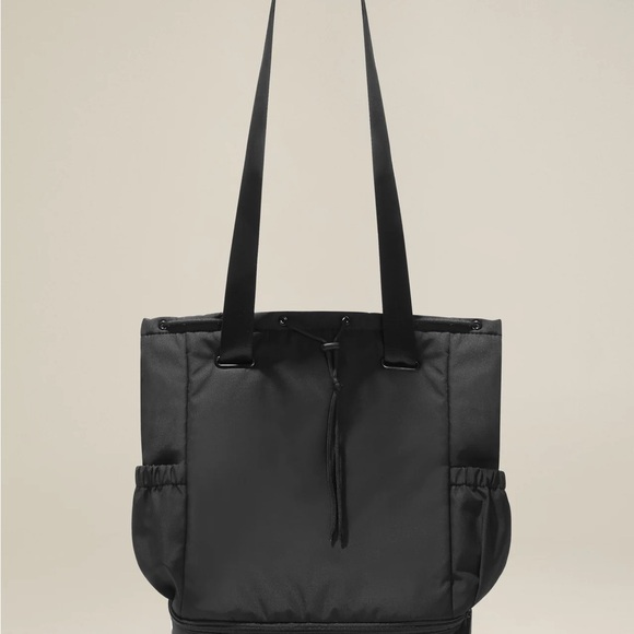 18.9 X 16.14 X 2.76 inches 100%polyester - Picture 3 of 3